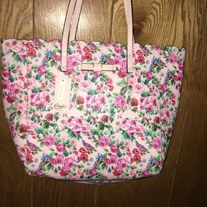 Candie’s large floral purse🌸🌿
